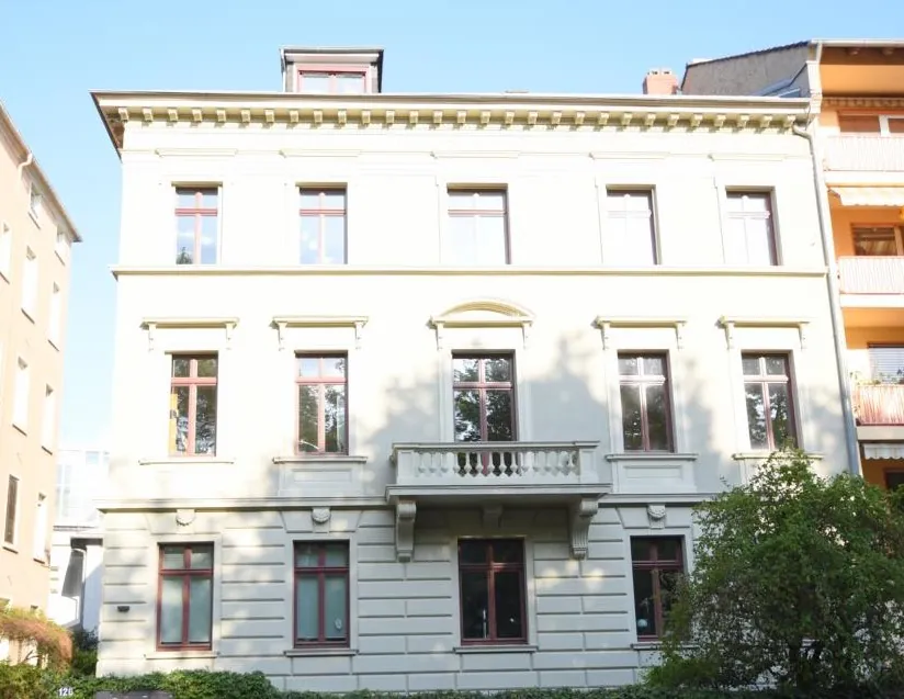 Wohnhaus in einer ruhigen Wohnstraße in Frankfurt-Nordend